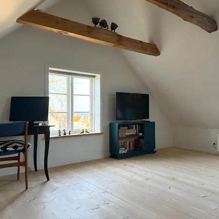 別荘 Renovated Stone House From 1877 In Listed Bornholm *